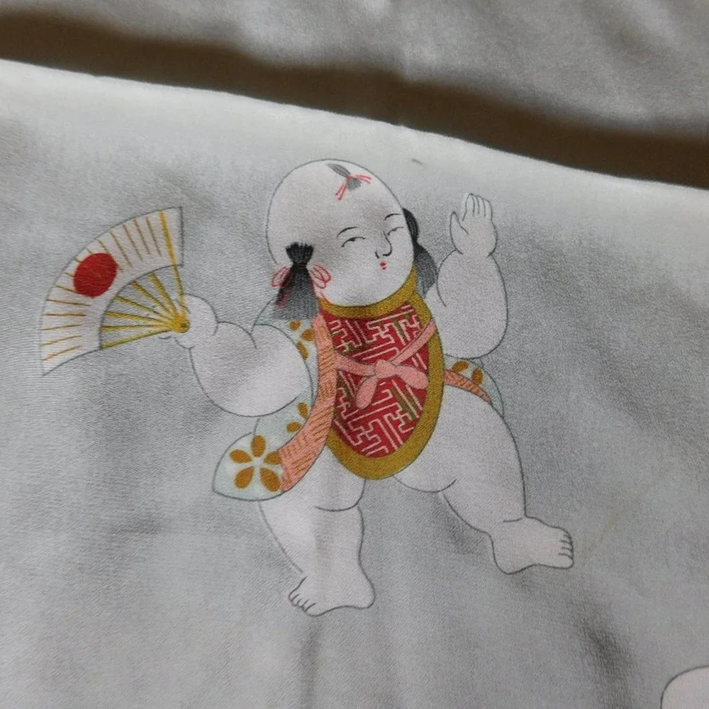 VINTAGE JAPANESE PRINT SILK SCARF - Picture 7 of 7